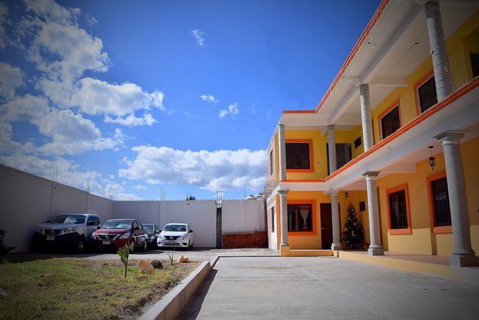 Imagen de los interiores del Hotel San Judas. Foto 18