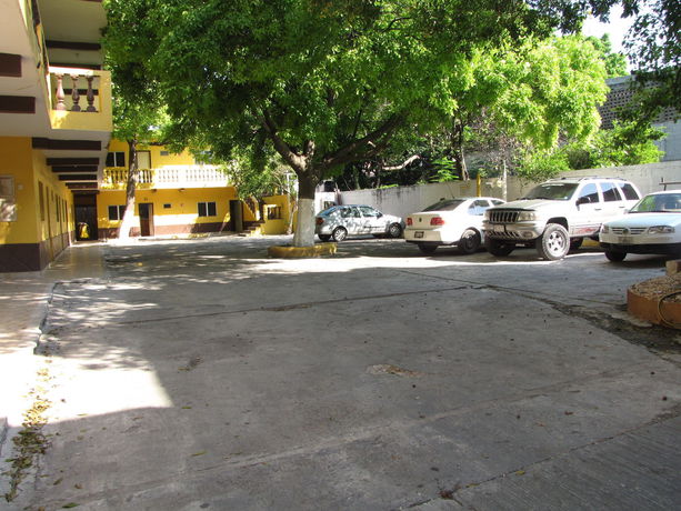 Imagen de los exteriores del Hotel San Lazaro, Ciudad del Carmen. Foto 9