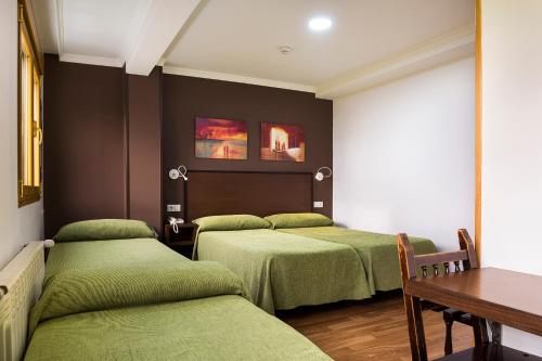 Imagen de la habitación del Hotel San Lazaro. Foto 6