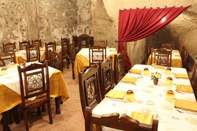 Imagen del bar/restaurante del Hotel San Leo. Foto 3