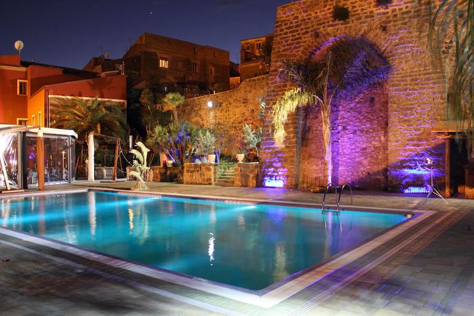 Imagen de la piscina del Hotel San Leo. Foto 20