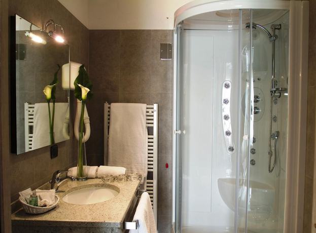 Imagen de la habitación del Hotel San Lorenzo, Chiavenna. Foto 16