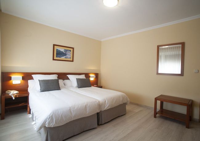 Imagen de la habitación del Hotel San Lorenzo, Santiago de Compostela. Foto 5