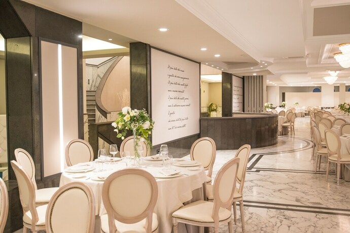 Imagen del bar/restaurante del Hotel San Lorenzo & Spa. Foto 13