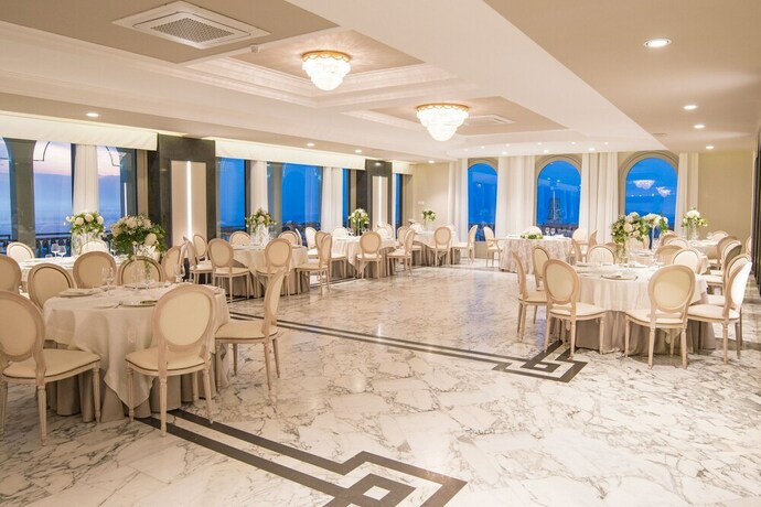 Imagen del bar/restaurante del Hotel San Lorenzo & Spa. Foto 14