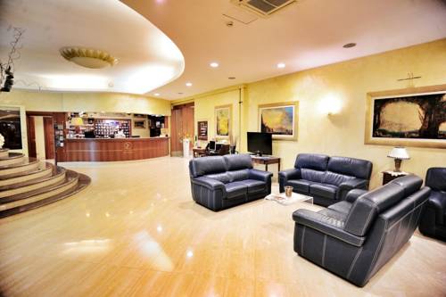 Imagen de la habitación del Hotel San Luca, Battipaglia. Foto 2