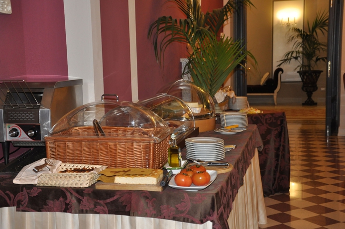 Imagen del bar/restaurante del Hotel San Luca Palace. Foto 4