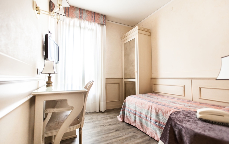 Imagen de la habitación del Hotel San Luca, Verona. Foto 9