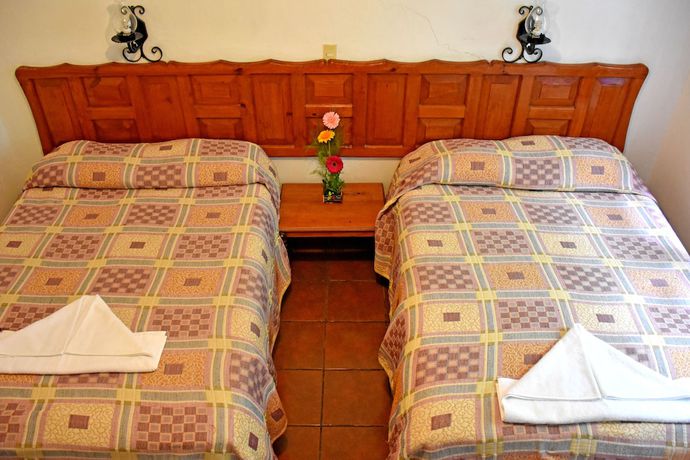 Imagen de la habitación del Hotel San Luis, Centro de San Crist&oacute;bal de las casas. Foto 8