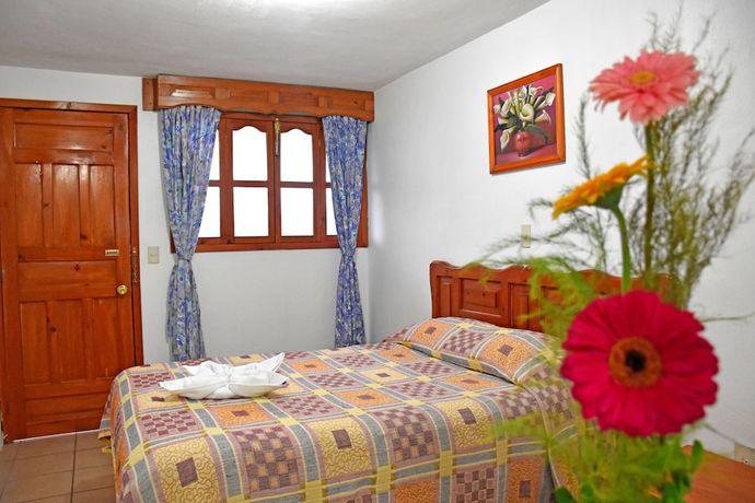 Imagen de la habitación del Hotel San Luis, Centro de San Crist&oacute;bal de las casas. Foto 10