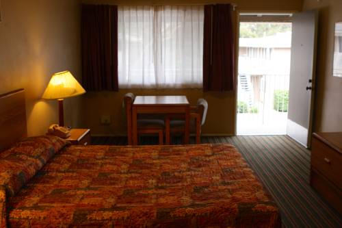 Imagen de la habitación del Hotel San Luis Inn and Suites. Foto 14