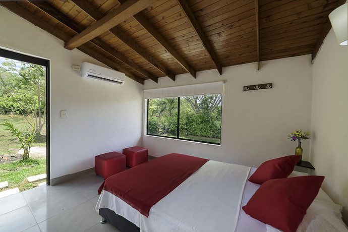 Imagen de la habitación del Hotel San Marcelino de las Rosas. Foto 4