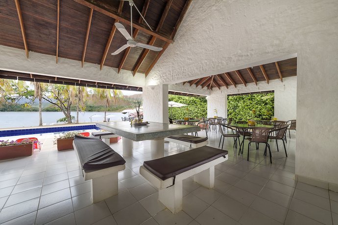 Imagen de los interiores del Hotel San Marcelino de las Rosas. Foto 16