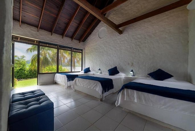 Imagen de la habitación del Hotel San Marcelino de las Rosas. Foto 15