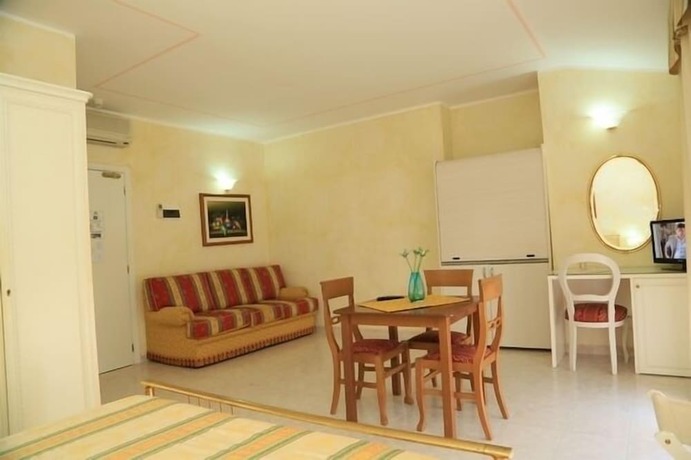 Imagen de la habitación del Hotel San Marco, Alghero. Foto 8