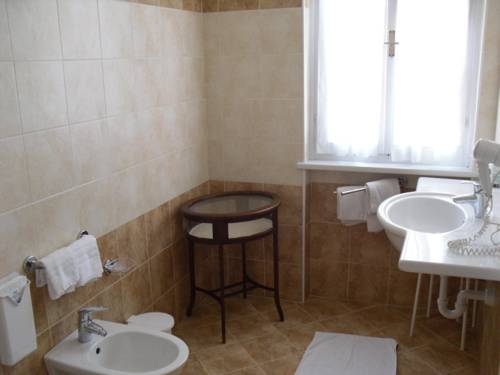 Imagen de la habitación del Hotel San Marco, Bardolino. Foto 8