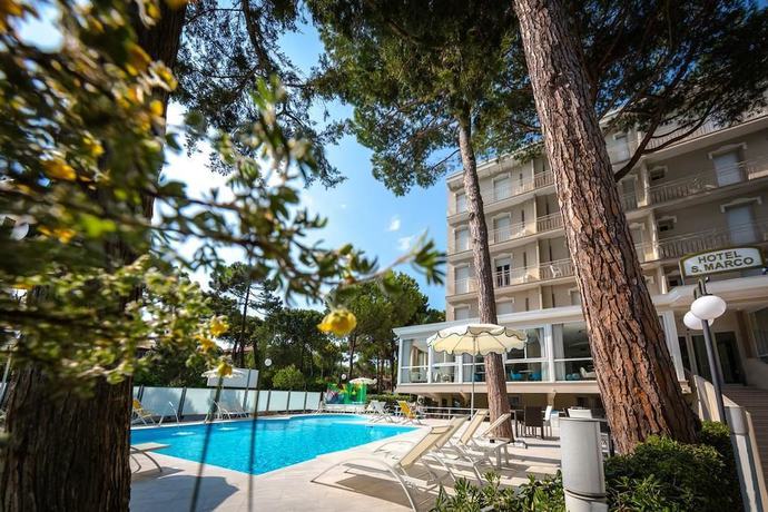 Imagen de la piscina del Hotel San Marco, Cervia. Foto 16