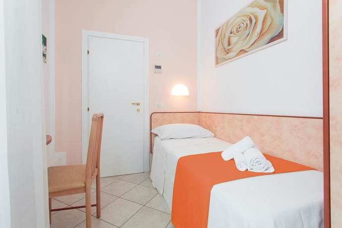Imagen de la habitación del Hotel San Marco, Cervia. Foto 9