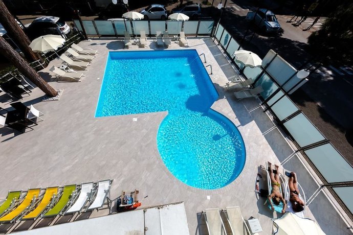 Imagen de la piscina del Hotel San Marco, Cervia. Foto 18