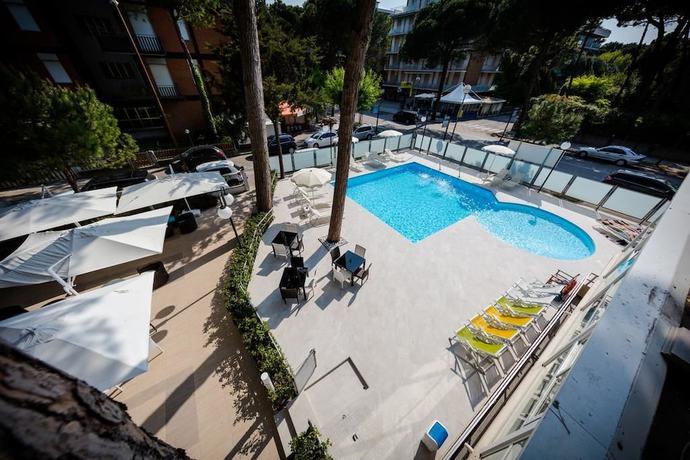 Imagen de la piscina del Hotel San Marco, Cervia. Foto 19
