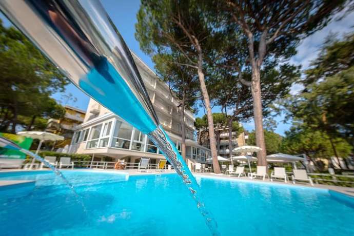 Imagen de la piscina del Hotel San Marco, Cervia. Foto 20