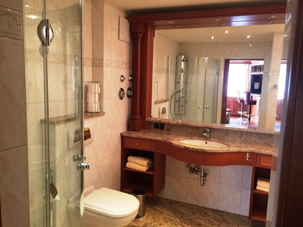 Imagen de la habitación del Hotel San Marco, Fussen. Foto 3