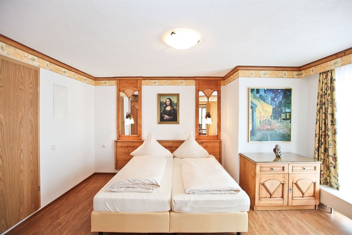 Imagen de la habitación del Hotel San Marco, Fussen. Foto 6