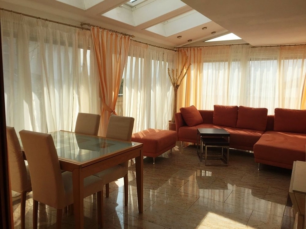 Imagen de la habitación del Hotel San Marco, Fussen. Foto 12