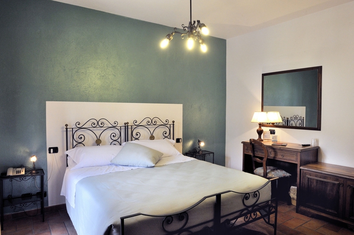 Imagen de la habitación del Hotel San Marco, Gubbio. Foto 10