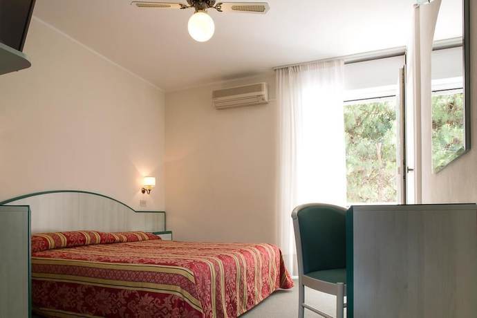 Imagen de la habitación del Hotel San Marco, Lignano Sabbiadoro. Foto 12