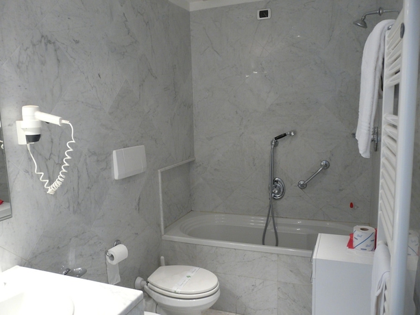Imagen de la habitación del Hotel San Marco, Montecatini Terme. Foto 8