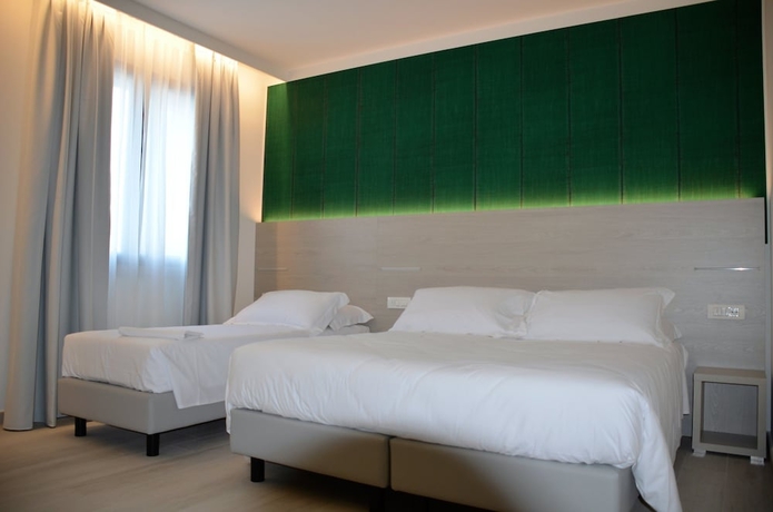 Imagen de la habitación del Hotel San Marco, Peschiera del Garda. Foto 2