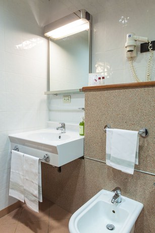 Imagen de la habitación del Hotel San Marco, Prato. Foto 15