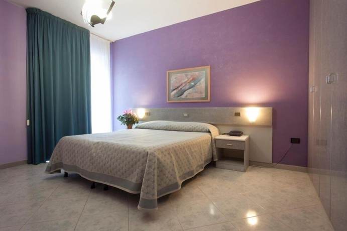 Imagen de la habitación del Hotel San Marco, Rionero in Vulture. Foto 7