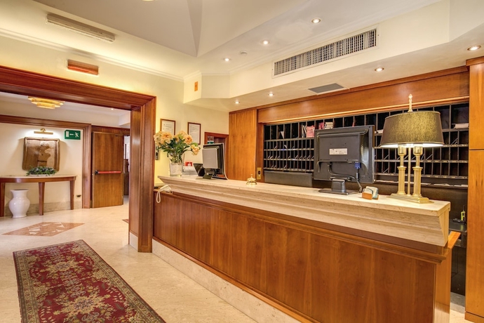 Imagen de los interiores del Hotel San Marco, Roma. Foto 19