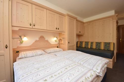 Imagen de la habitación del Hotel San Marco, San Pellegrino. Foto 7