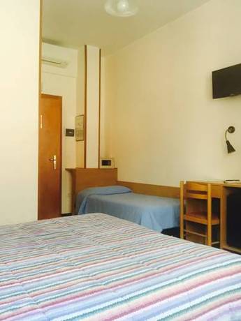 Imagen de la habitación del Hotel San Marco, Savona. Foto 3