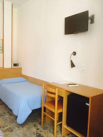 Imagen de la habitación del Hotel San Marco, Savona. Foto 4