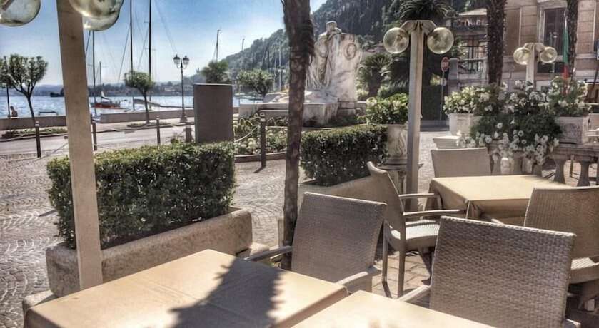 Imagen de los exteriores del Hotel San Marco, Toscolano-Maderno. Foto 17