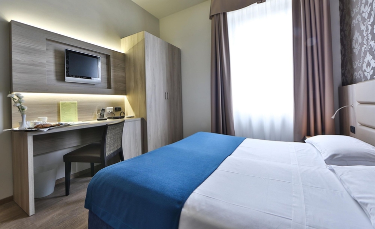 Imagen de la habitación del Hotel San Marco and Formula Club. Foto 9