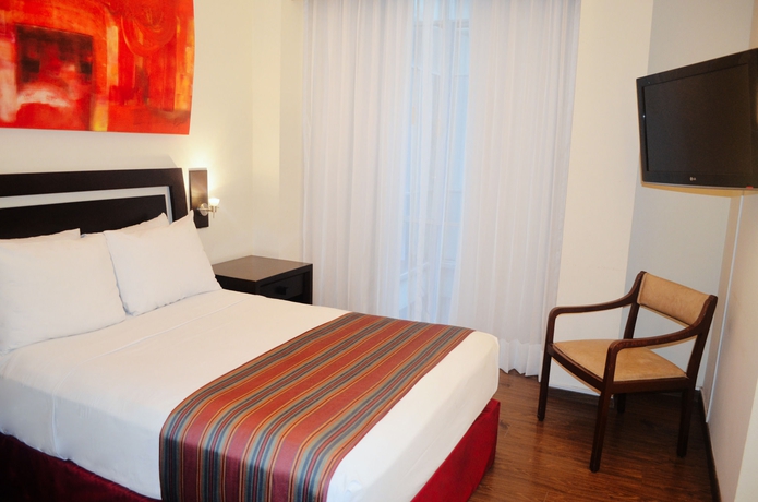 Imagen de la habitación del Hotel San Marcos Grand. Foto 10