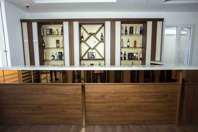 Imagen del bar/restaurante del Hotel San Marino, La. Foto 2