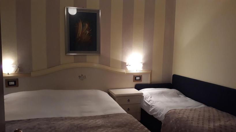 Imagen de la habitación del Hotel San Marino, Laglio. Foto 5