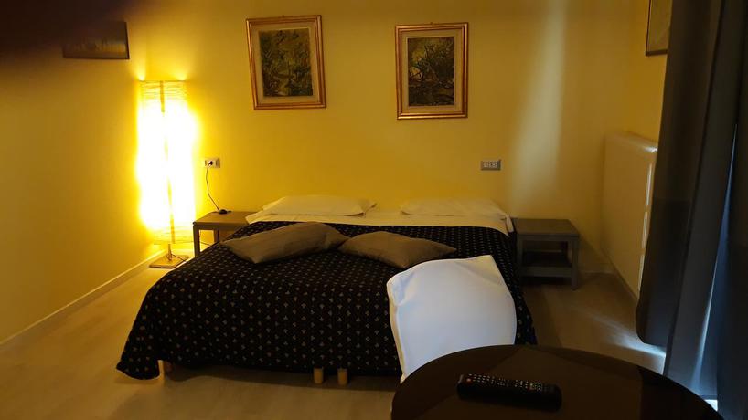 Imagen de la habitación del Hotel San Marino, Laglio. Foto 6