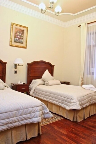 Imagen de la habitación del Hotel San Marino Royal. Foto 5