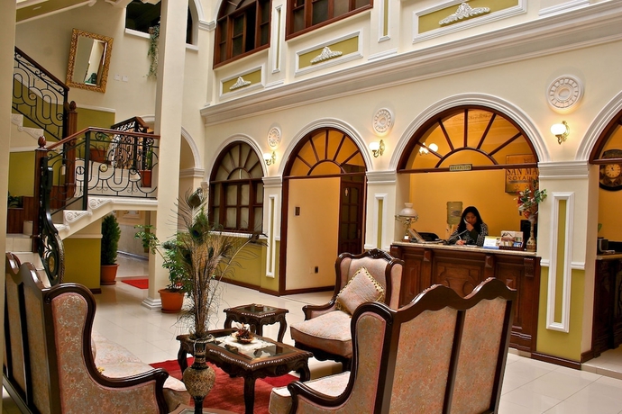 Imagen de los interiores del Hotel San Marino Royal. Foto 18