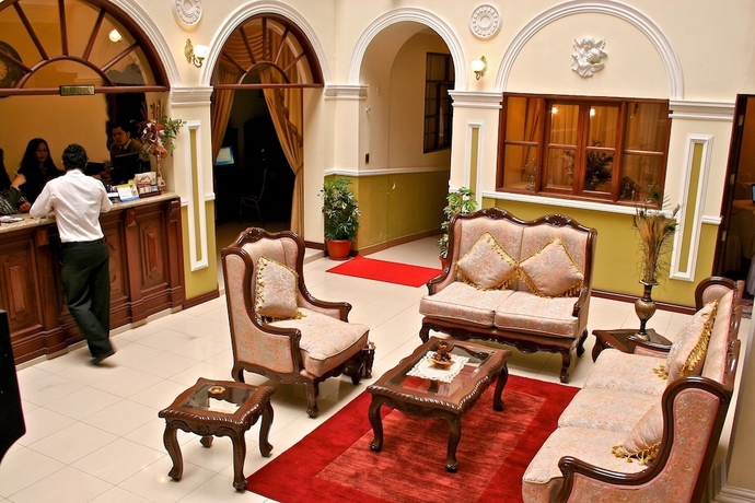 Imagen de los interiores del Hotel San Marino Royal. Foto 19