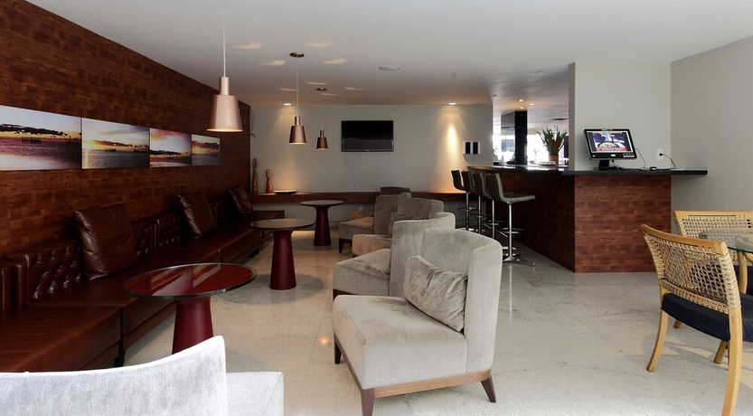 Imagen del bar/restaurante del Hotel San Marino Suite, Maceio. Foto 2