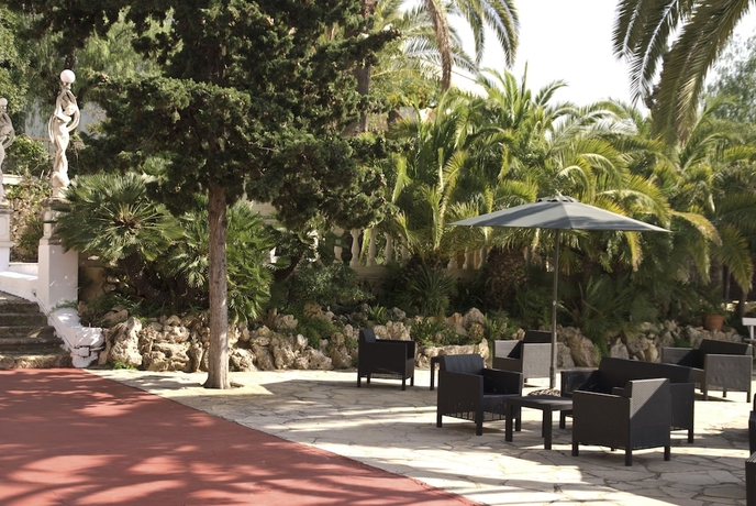 Imagen de la piscina del Hotel San Martin, Altafulla. Foto 19