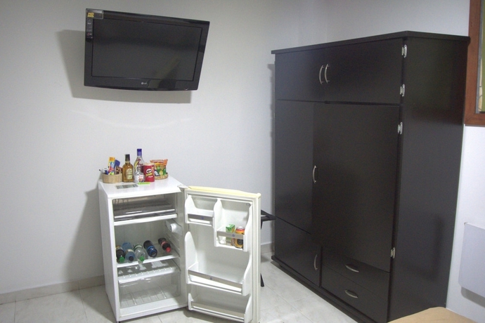 Imagen de la habitación del Hotel San Martin Armenia. Foto 3